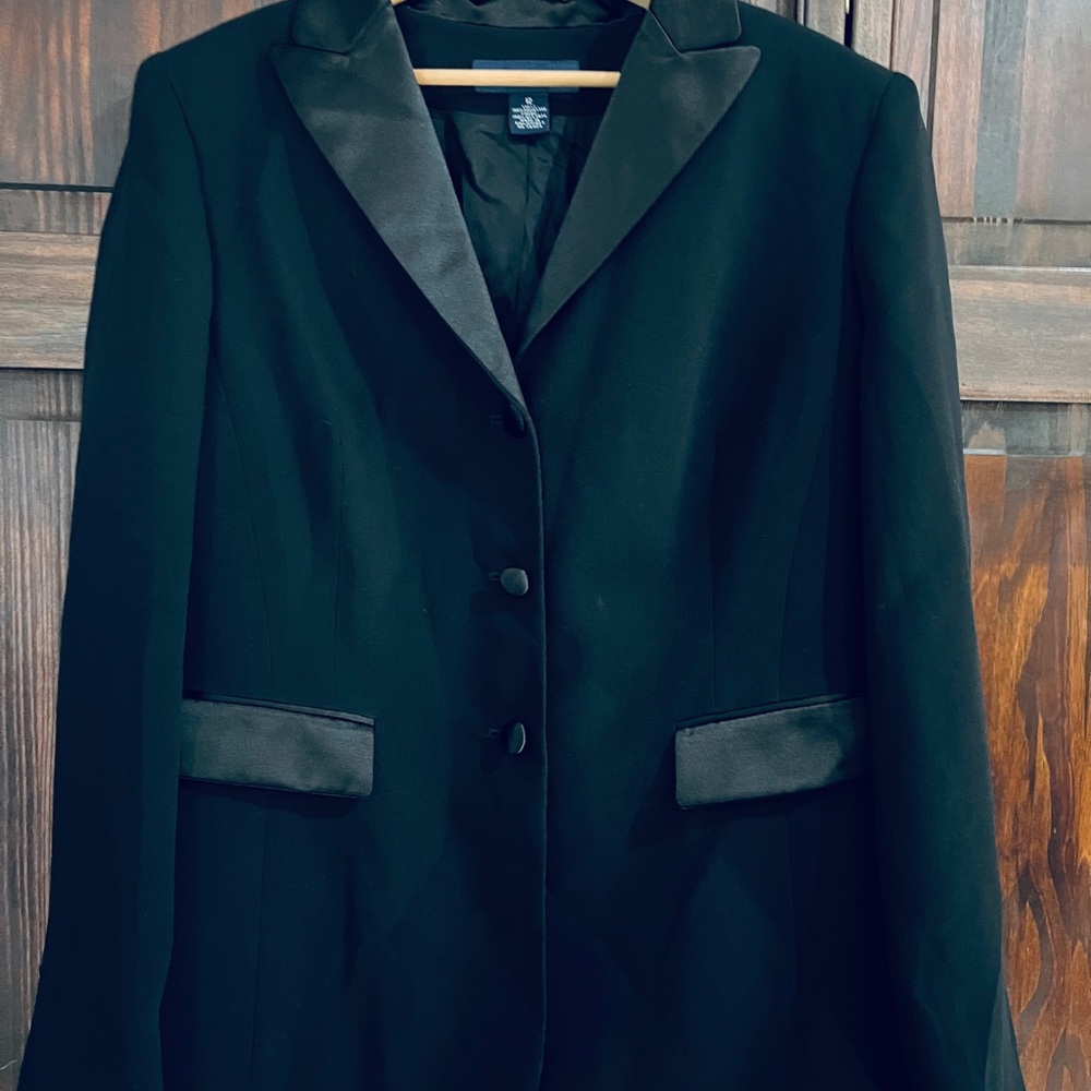 Preston and York 12 Elegant Black Women's‎ Blazer